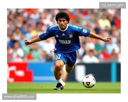 队记：文班休战2场后今日复出并替补出战，并有出场时间限制