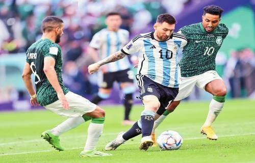 沪媒：只有俱乐部在亚洲赛场拔份了，中国男足才可能冲出亚洲