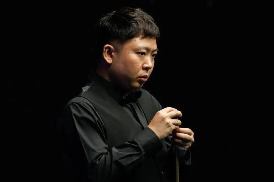 场地设施的 场地设施的