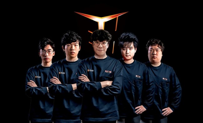 每四年举办 每四年举办