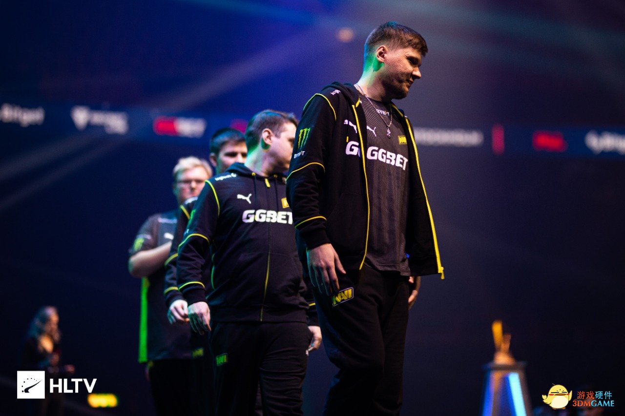 与任何相关 与任何相关